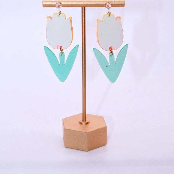 Tulip Earrings - Picture 2 of 4